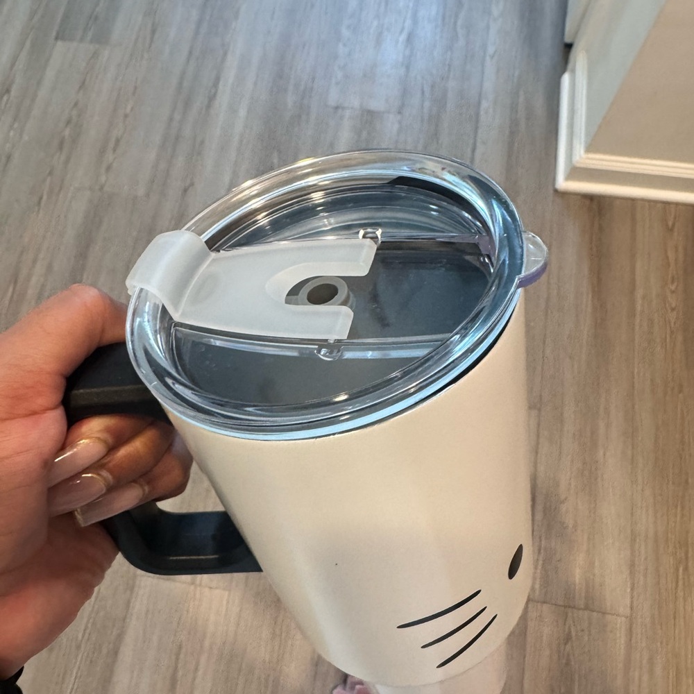 hello kitty cup - Picture 4 of 4